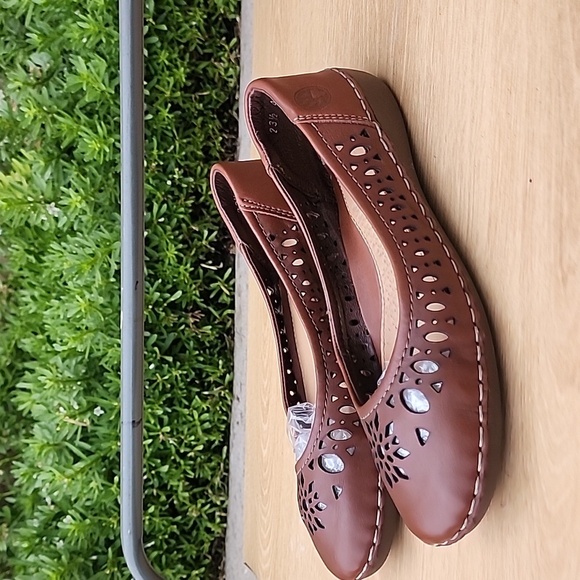Lobo Solo Brown Padded Laser Cut Design Leather Women's Loafers Size 23.5 / US 6 - Picture 1 of 11